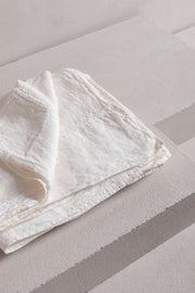 colour-milke white