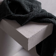 colour-black olive