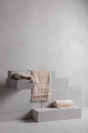 black loom / tao