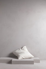 No9 / cushions sculptural shapes in milk